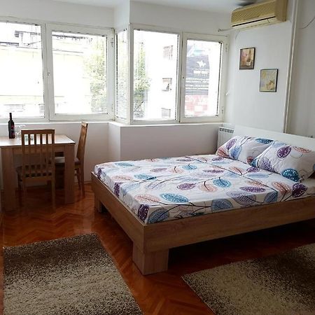 Cs Apartment Скопие Екстериор снимка